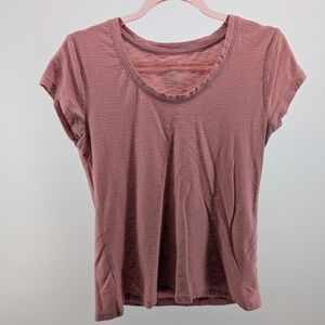 SO Rose Mauve Short Sleeve Scoop Neck Tee
